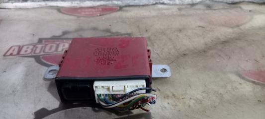 Блок управления дверьми TOYOTA CROWN 2000