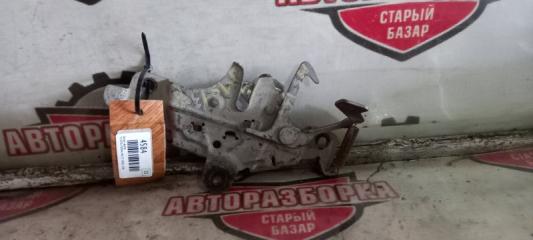 Замок капота TOYOTA CROWN 1989