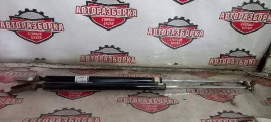 Амортизатор двери багажника задний NISSAN BLUEBIRD Б/У Амортизатор двери багажника задний NISSAN BLUEBIRD