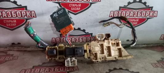 Блок предохранителей TOYOTA