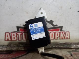Запчасть блок управления дверьми TOYOTA VANGUARD 2012