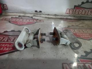 Петля двери багажника TOYOTA PROBOX 2016