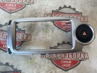 Рамка магнитофона TOYOTA VITZ 2014