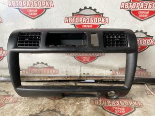 Консоль магнитофона NISSAN VANETTE 2012