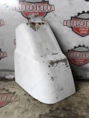 Запчасть щёчка передняя правая MITSUBISHI DELICA 1997