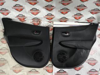 Обшивка дверей задняя TOYOTA VITZ 2014