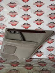 Обшивка дверей задняя правая TOYOTA CROWN 2000