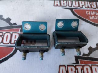 Петля двери багажника MITSUBISHI RVR 1996