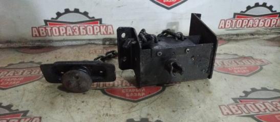 Крепление запасного колеса NISSAN ATLAS 1992