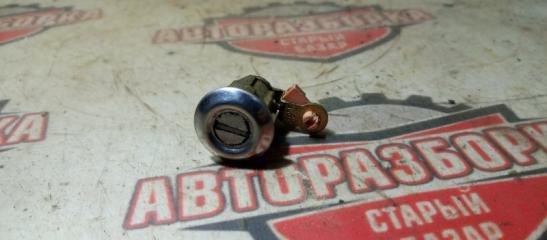 Личинка замка двери задняя левая TOYOTA LITE ACE 1994