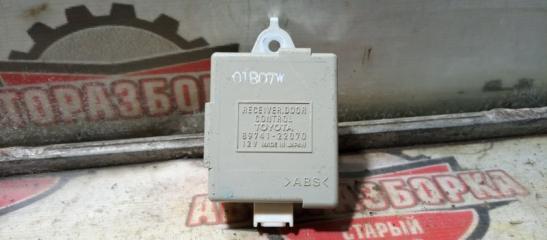 Блок управления дверьми TOYOTA MARK II 2001