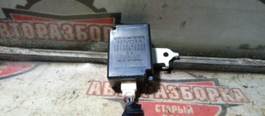 Блок управления дверьми TOYOTA VITZ 2006