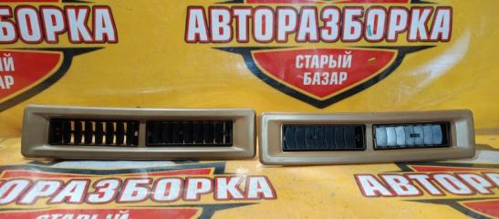 Решетка вентиляционная TOYOTA LITE ACE 1990