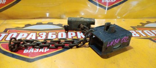 Крепление запасного колеса TOYOTA HIACE 1987