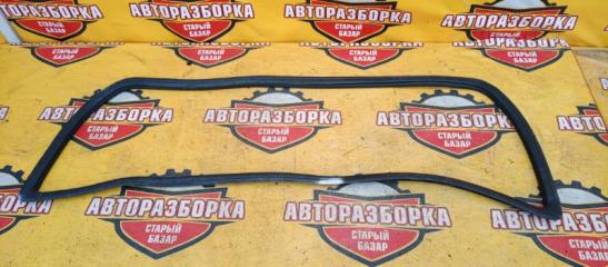 Уплотнитель стекла задний TOYOTA LITE ACE 2002