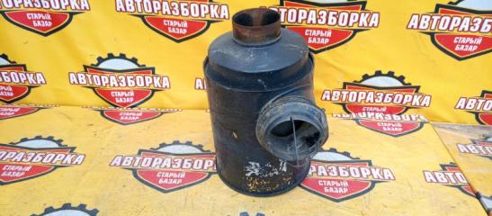 Корпус воздушного фильтра NISSAN DIESEL 1996