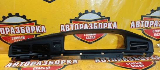 Запчасть консоль спидометра NISSAN BLUEBIRD 1990