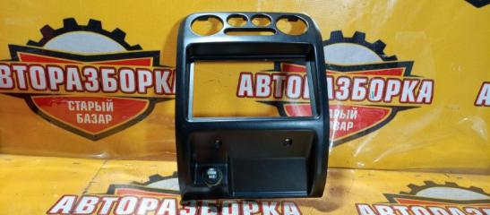 Запчасть рамка магнитофона DAIHATSU TERIOS KID 2000