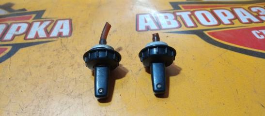 Форсунка омывателя MITSUBISHI CANTER 1991