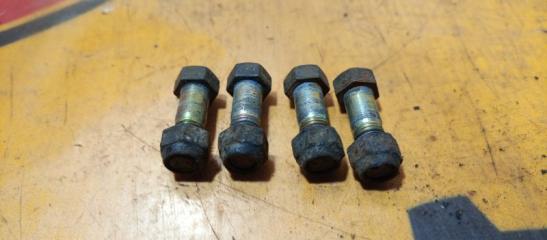 Болт кардана задний MITSUBISHI CANTER 1993