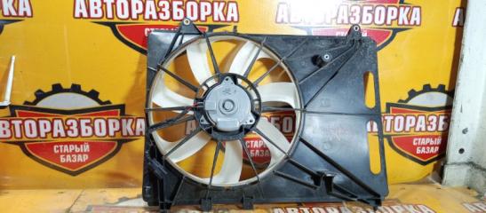 Диффузор радиатора основного HONDA FIT