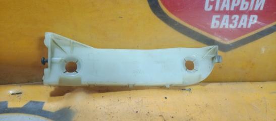 Крепление бампера заднее правое TOYOTA PROBOX