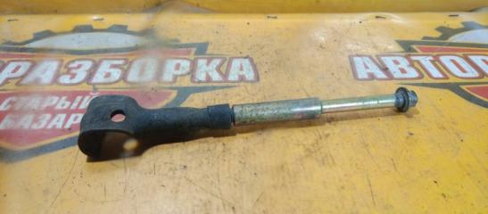 Болт крепления запаски TOYOTA HIACE 2000 контрактная Болт крепления запаски TOYOTA HIACE 2000