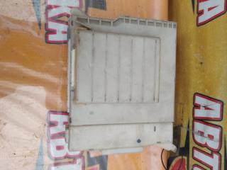 Блок предохранителей правый TOYOTA MARK X 2006