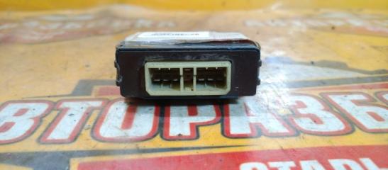 Блок управления дверьми TOYOTA MARK II