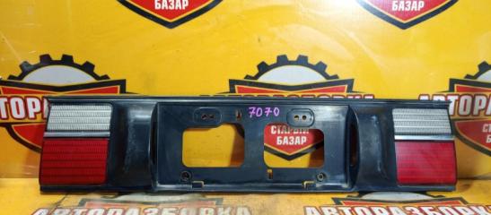 Вставка между стопов TOYOTA COROLLA контрактная Вставка между стопов TOYOTA COROLLA