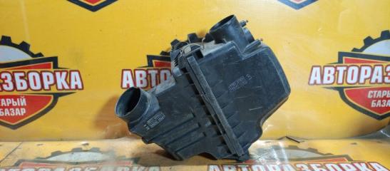 Запчасть корпус воздушного фильтра TOYOTA IST 2003