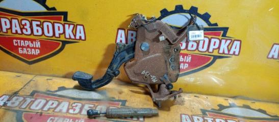 Педаль ручного тормоза TOYOTA CROWN 1989