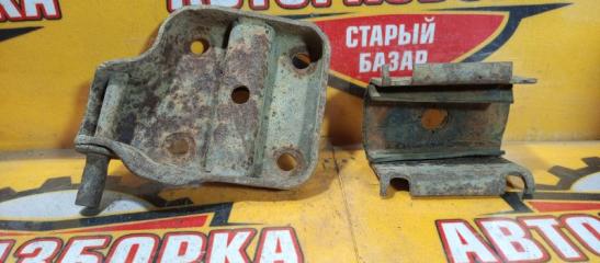 Чашка рессоры задняя правая TOYOTA HIACE