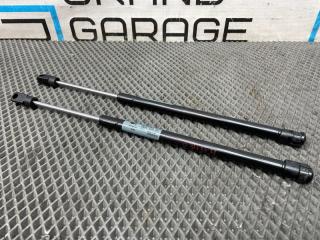 Амортизаторы багажника задние Jeep Grand Cherokee 3 2007