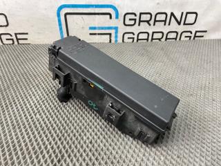 Блок предохранителей задний Jeep Grand Cherokee 3 2007