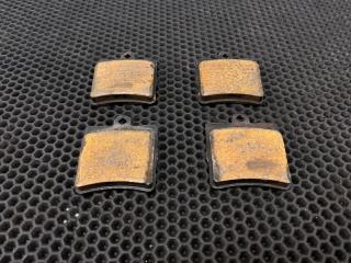 Колодки тормозные задние Mercedes-Benz C-Class 2004 контрактная Колодки тормозные задние Mercedes-Benz C-Class 2004