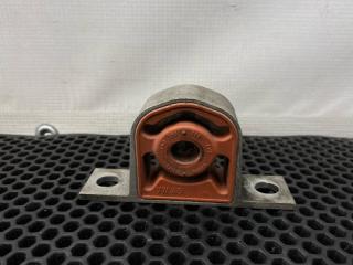 Кронштейн глушителя Audi A4 2016