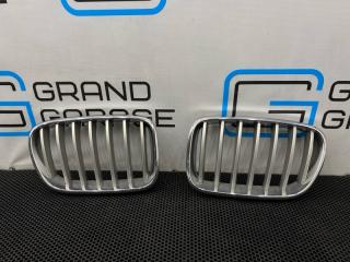 Решетка радиатора BMW X3 2012 контрактная Решетка радиатора BMW X3 2012