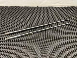 Амортизаторы багажника Mercedes-Benz ML-Class 2006