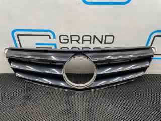 Решетка радиатора Mercedes-Benz C-Class 2009 контрактная Решетка радиатора Mercedes-Benz C-Class 2009