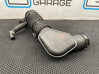 Патрубок воздушный Kia Sportage SL CRDi (D4FD) 1.7