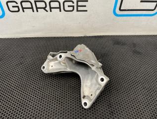 Кронштейн двигателя правый BMW 7-Series 2010