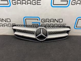 Решетка радиатора Mercedes-Benz C-Class 2012 контрактная Решетка радиатора Mercedes-Benz C-Class 2012