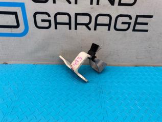 Петля багажника правая Porsche Cayenne 2011