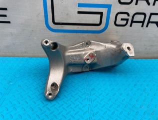 Кронштейн двигателя левый Audi A6 2011