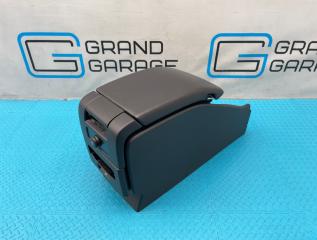 Подлокотник Volvo XC70 2007 контрактная Подлокотник Volvo XC70 2007