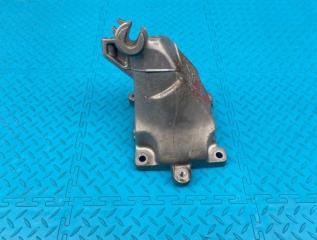 Кронштейн двигателя правый Mercedes-Benz E-Class 2013