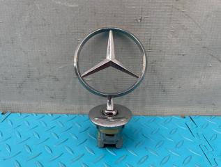 Эмблема передняя Mercedes-Benz E-Class 2011