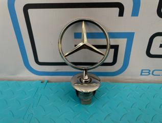 Эмблема Mercedes-Benz E-Class 2012
