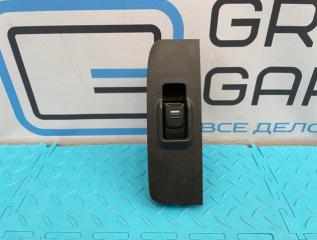 Кнопка стеклоподъемника задняя правая Hummer H3 2006